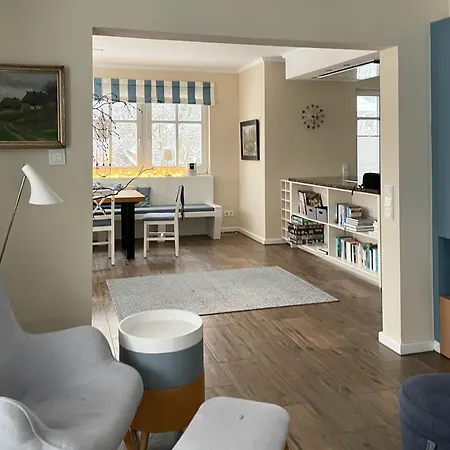 Haus Meerblau * 보른