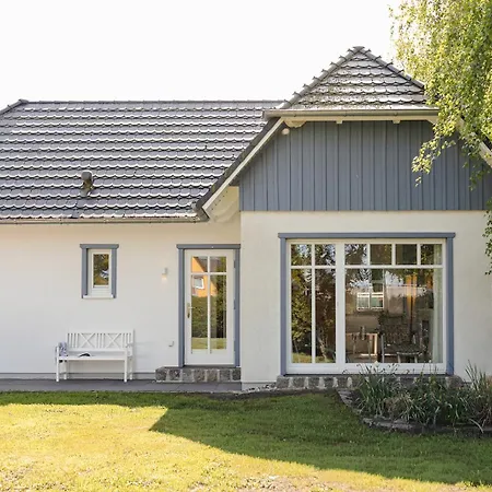 Ferienhaus Haus Meerblau Born